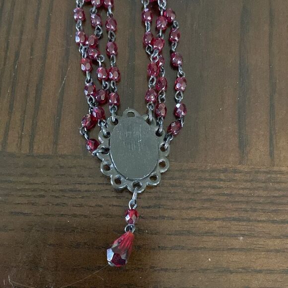 CAMEO Ruby Beaded Necklace - Picture 5 of 6